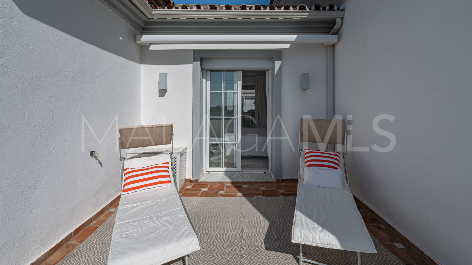 Adosado for sale with 3 bedrooms in Marbella Hill Club