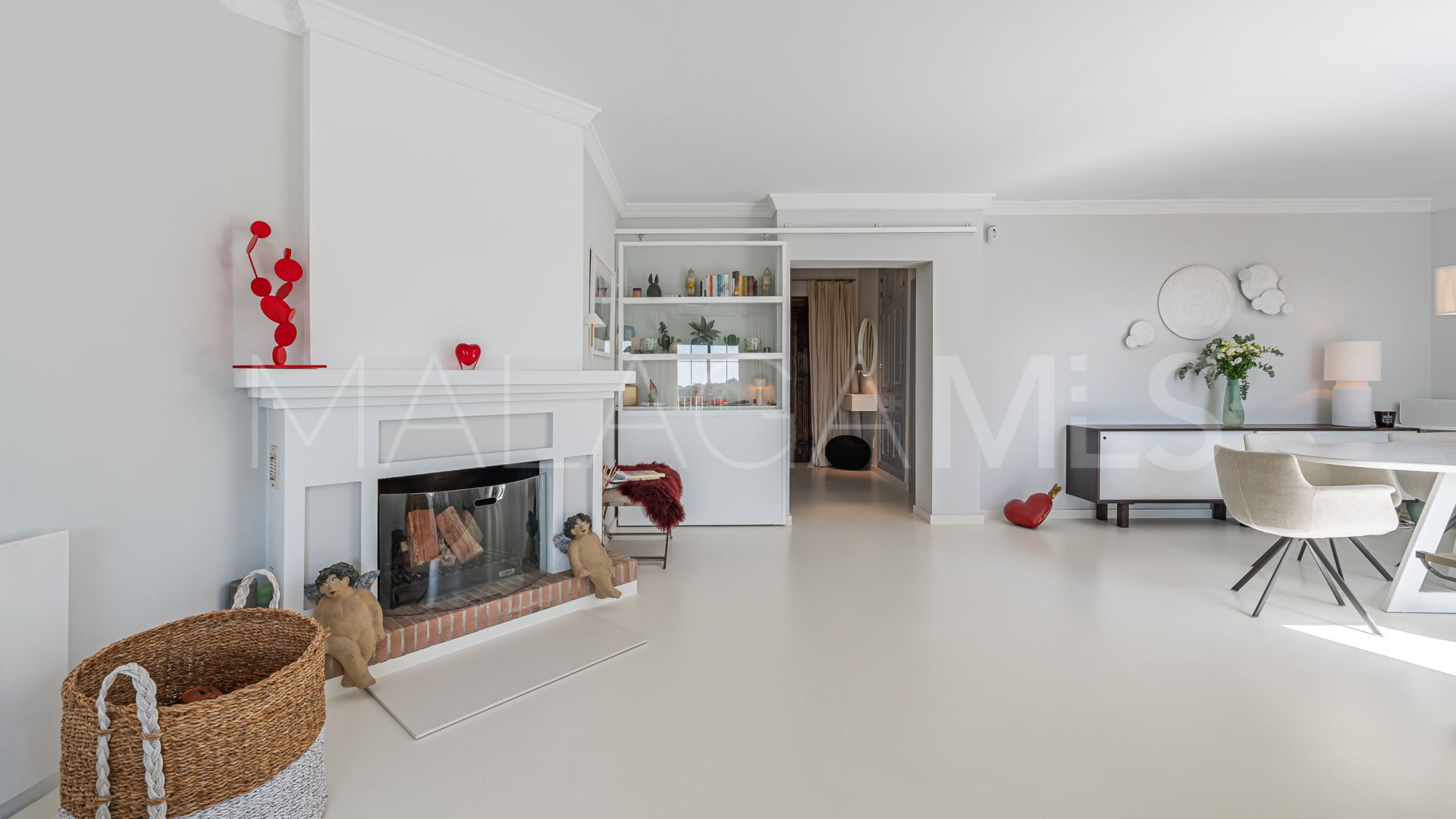 Adosado for sale with 3 bedrooms in Marbella Hill Club