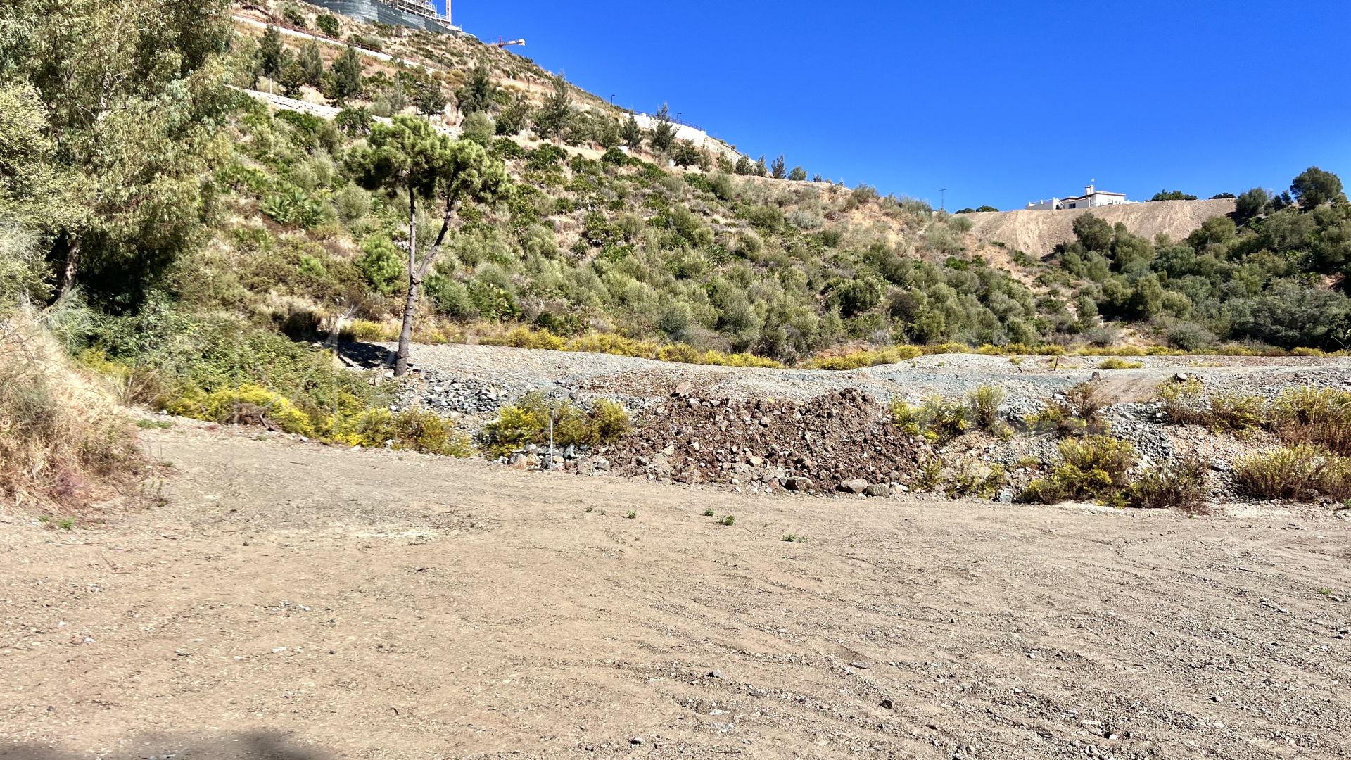 Benahavis plot for sale