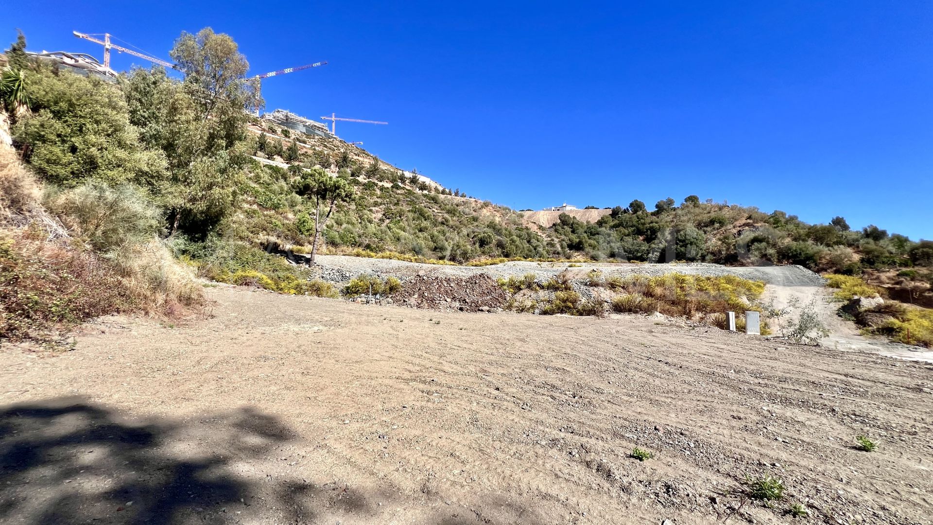 Benahavis plot for sale
