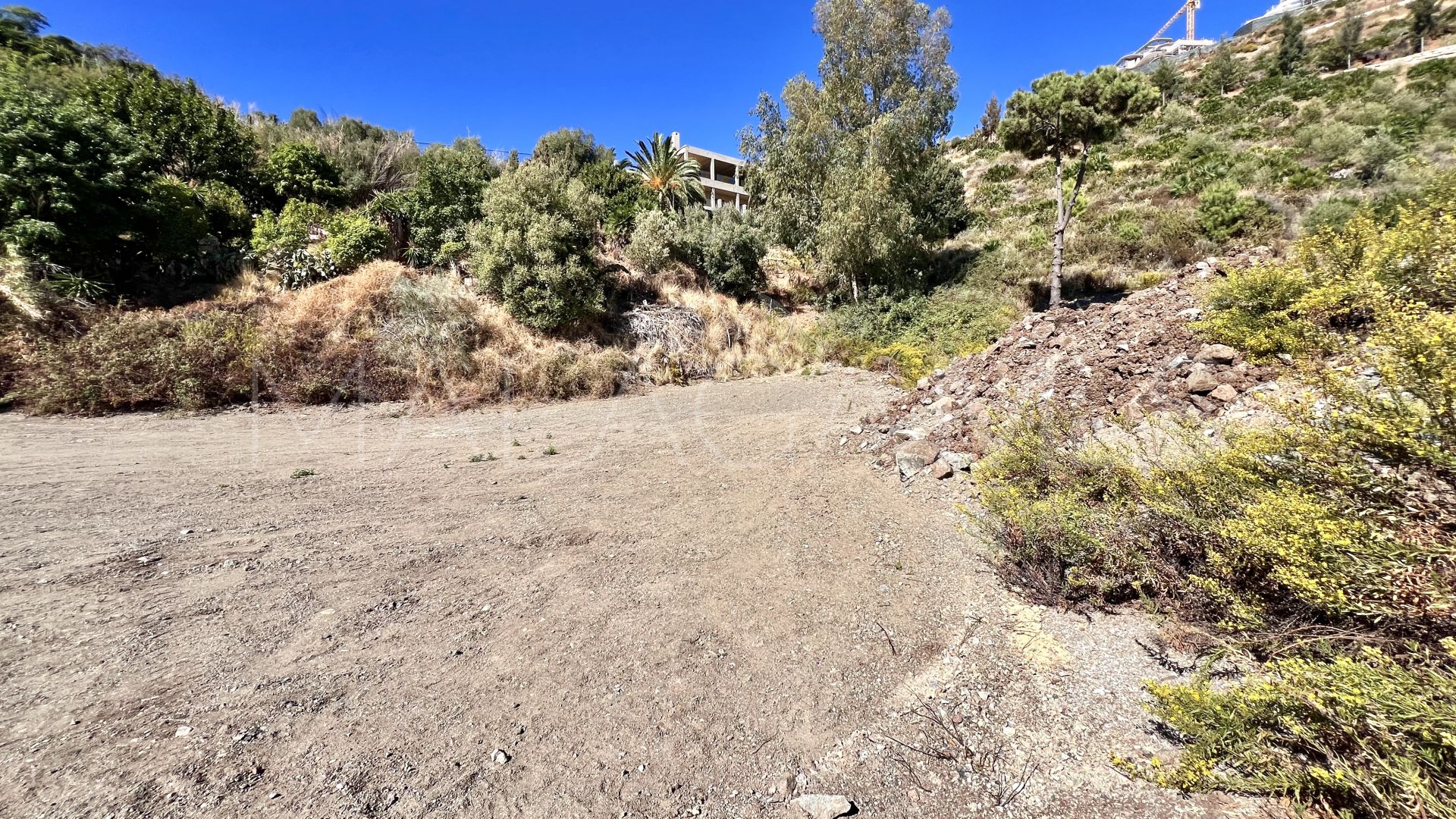 Benahavis plot for sale