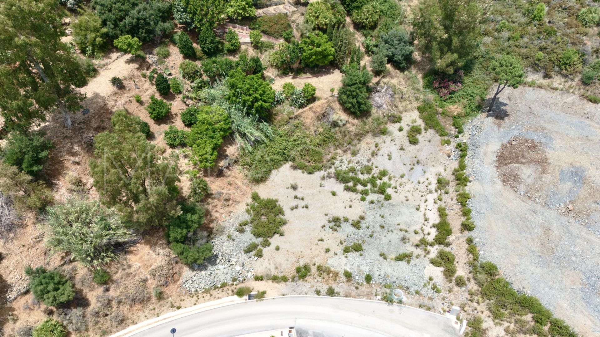 Benahavis plot for sale