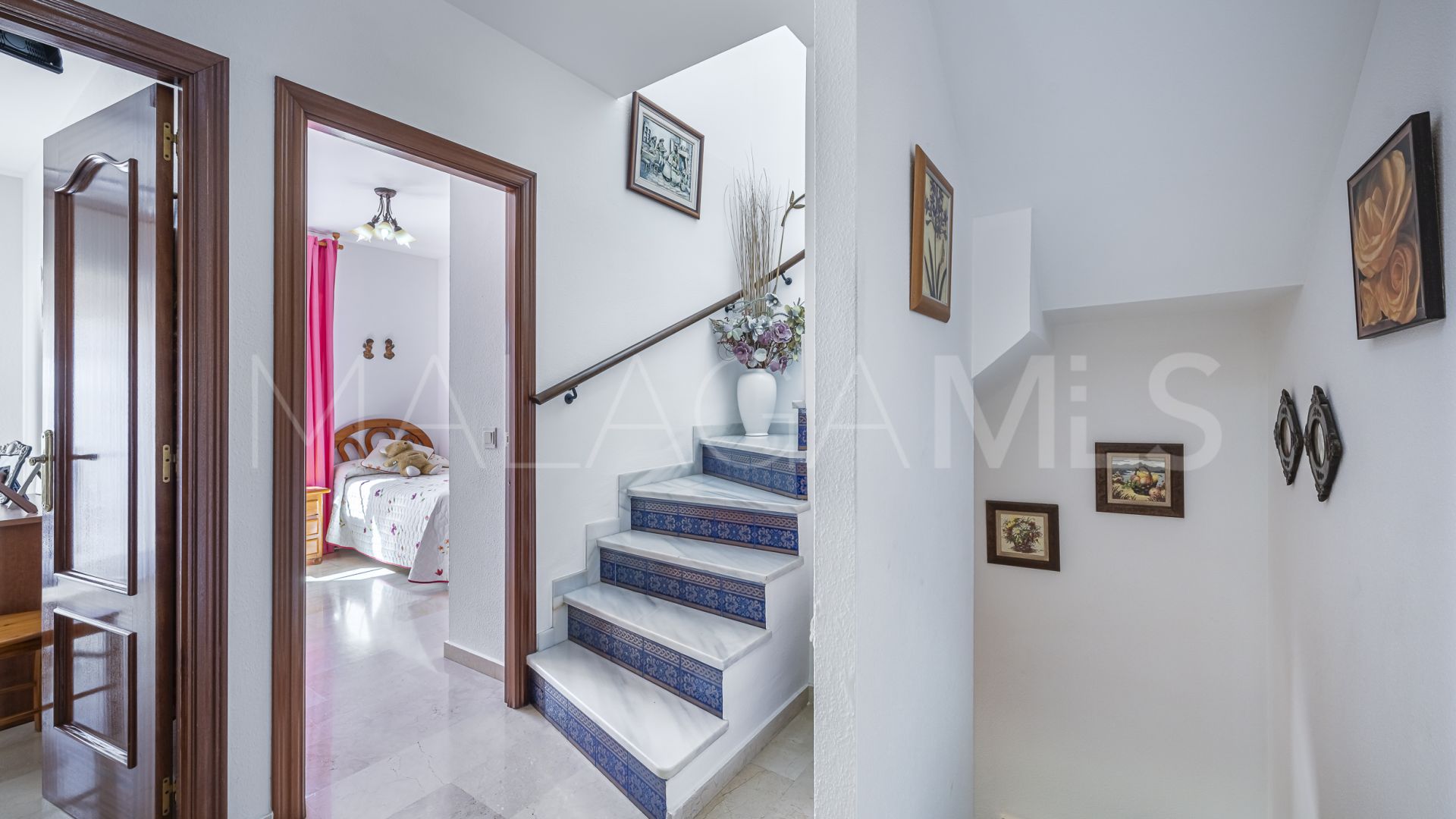 Maison de ville for sale in Estepona