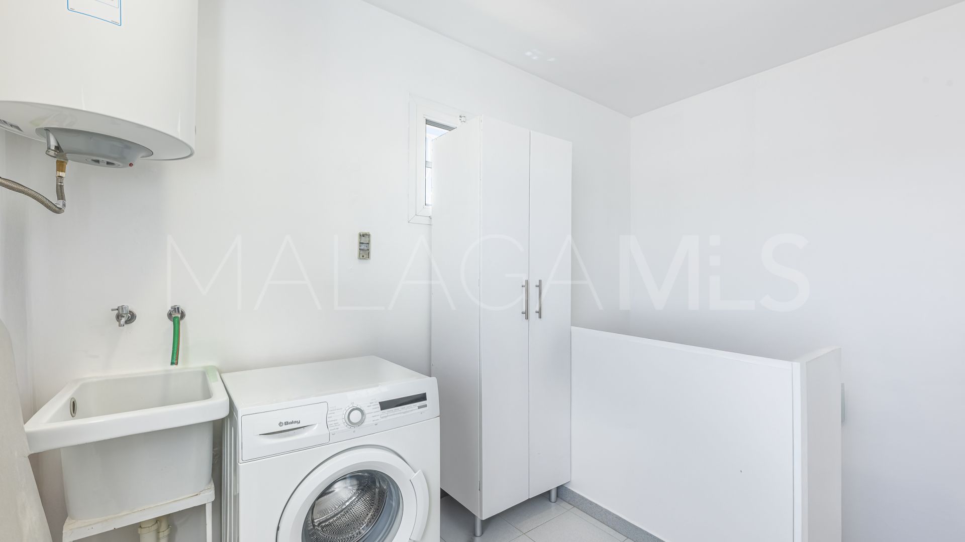 Maison de ville for sale in Estepona