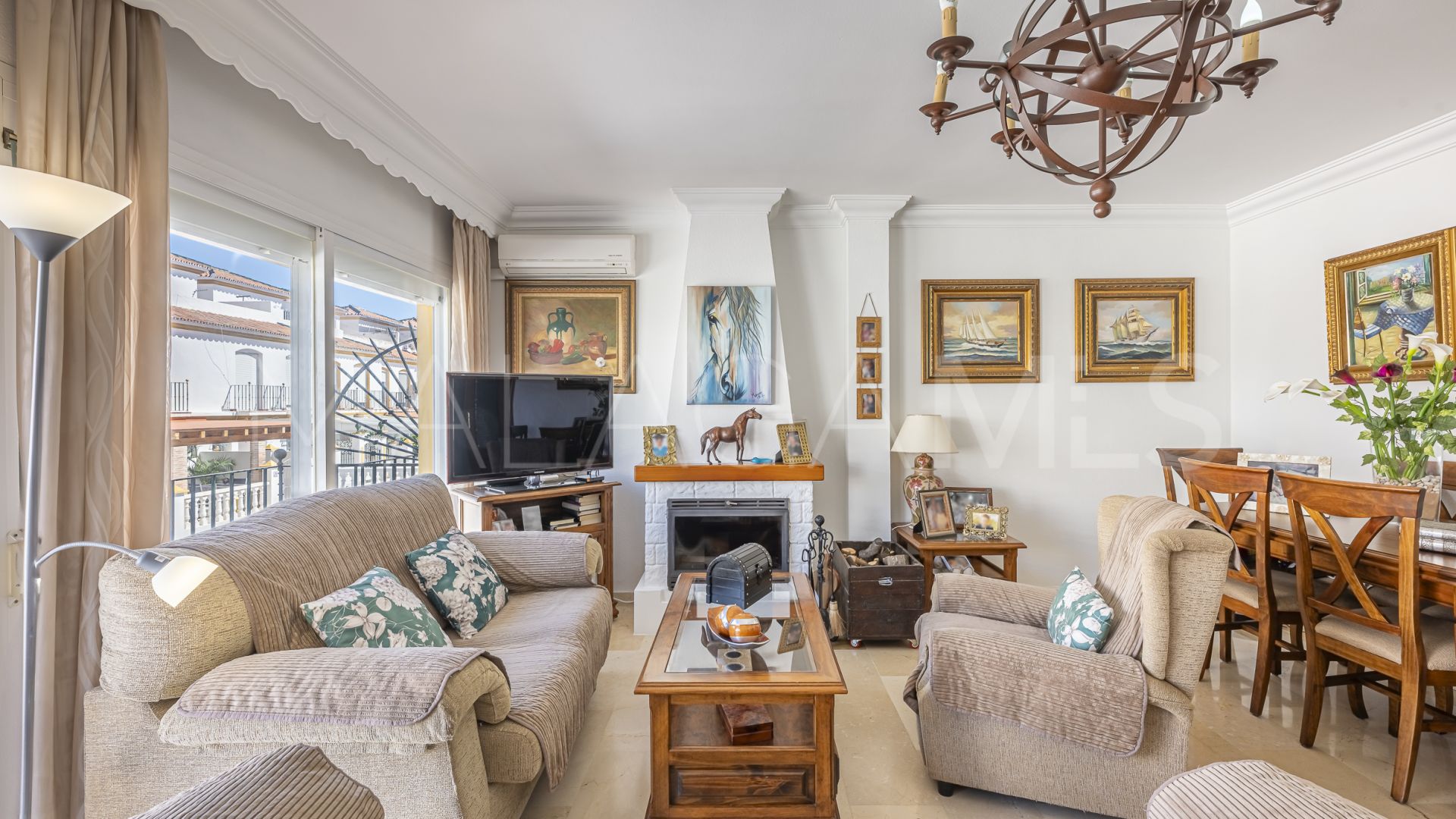 Maison de ville for sale in Estepona