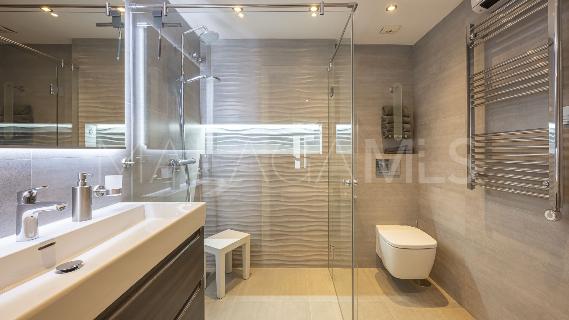 Apartamento planta baja with 3 bedrooms for sale in Dominion Beach