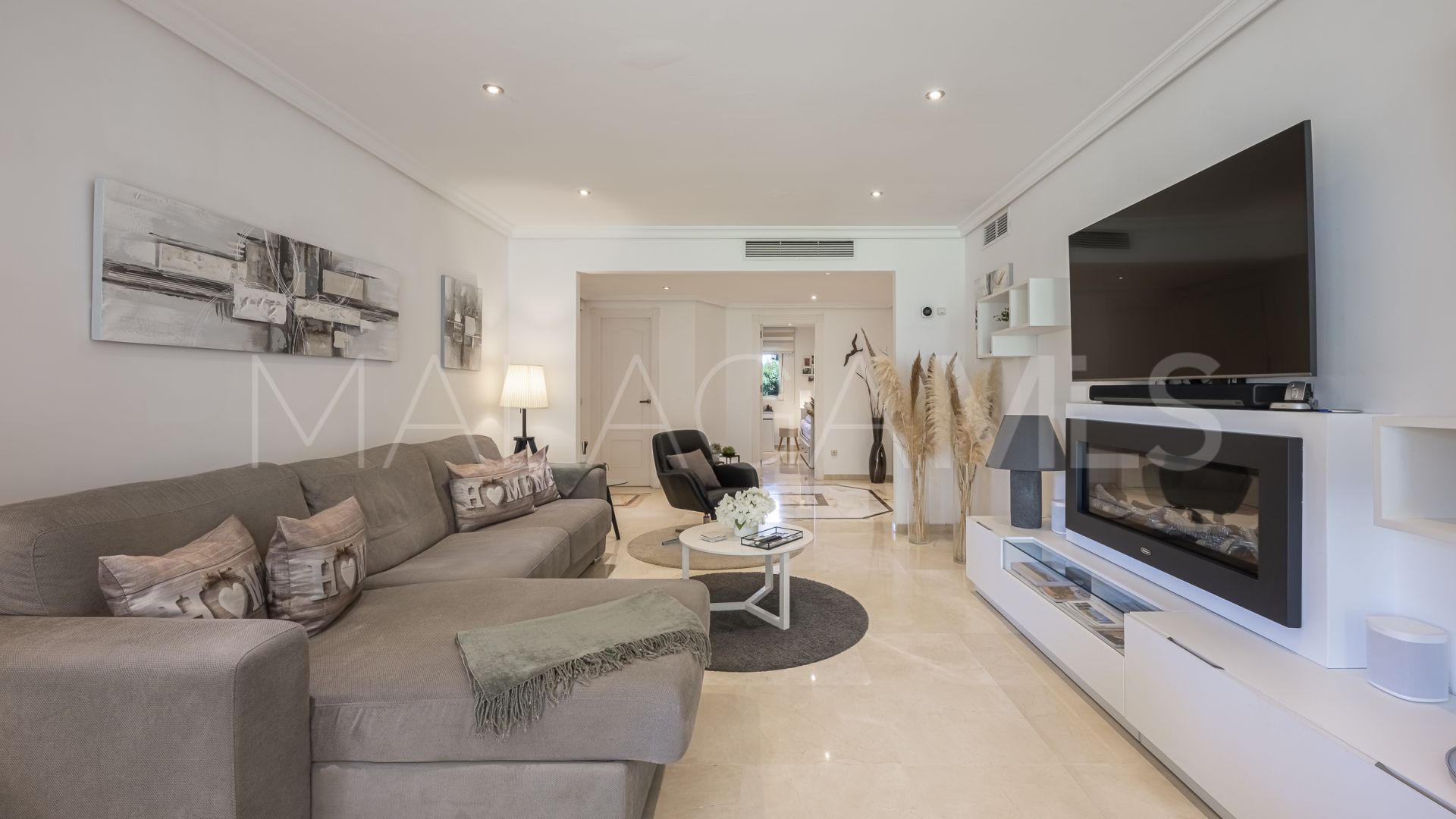 Apartamento planta baja with 3 bedrooms for sale in Dominion Beach