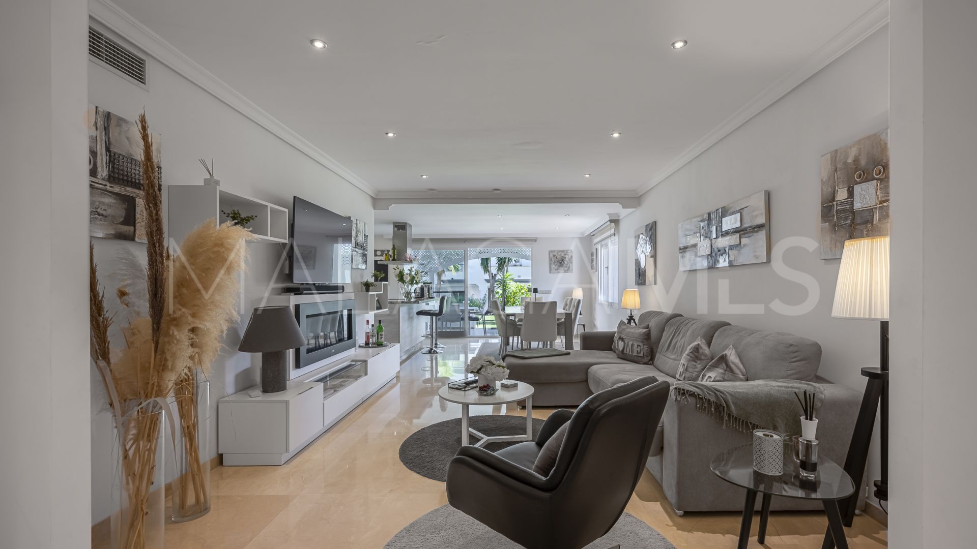 Apartamento planta baja with 3 bedrooms for sale in Dominion Beach