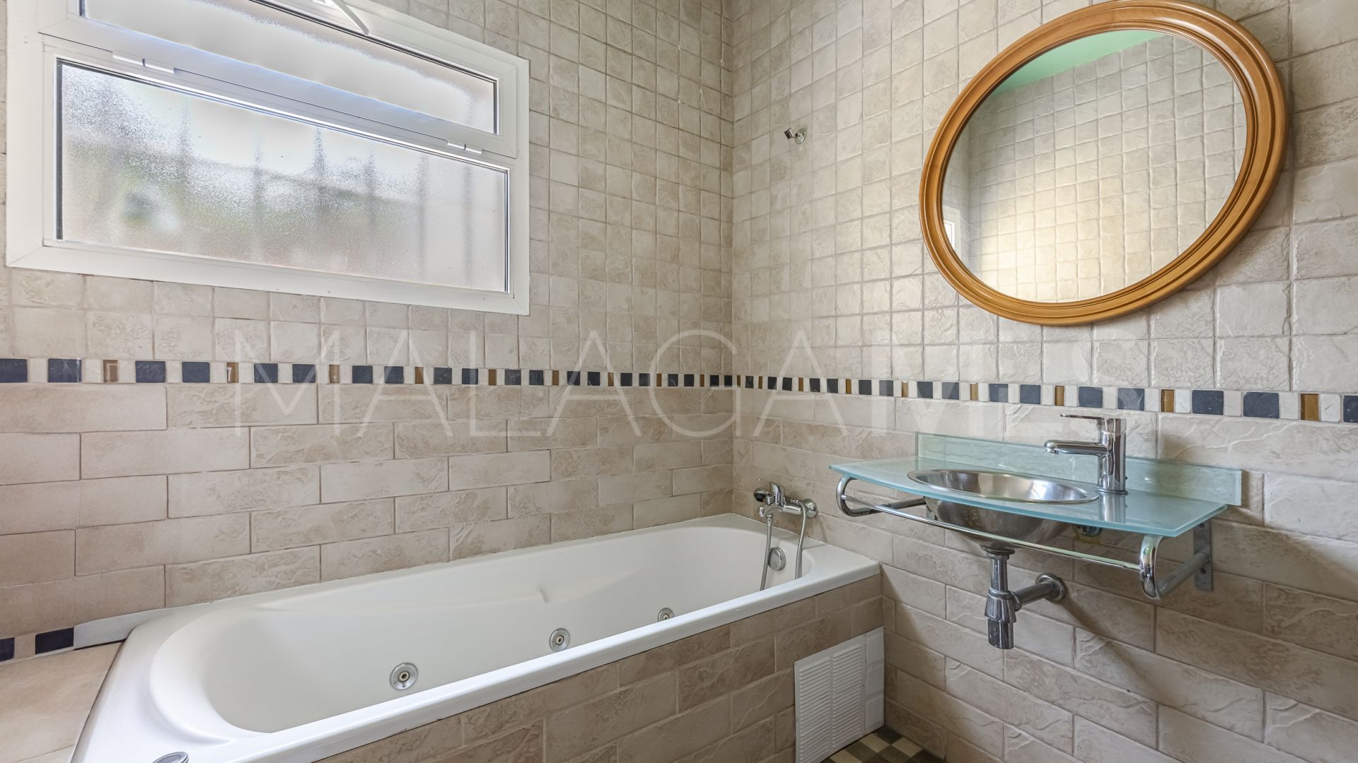 Maison for sale in Estepona