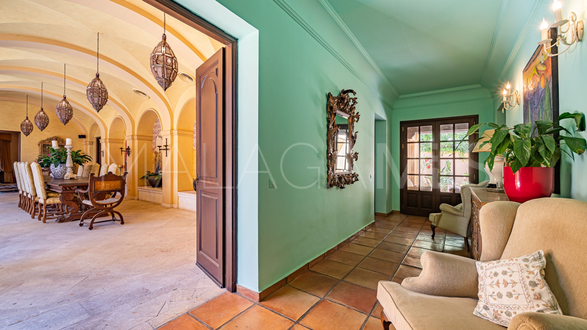 Unik byggnad for sale in Arroyo de las Cañas