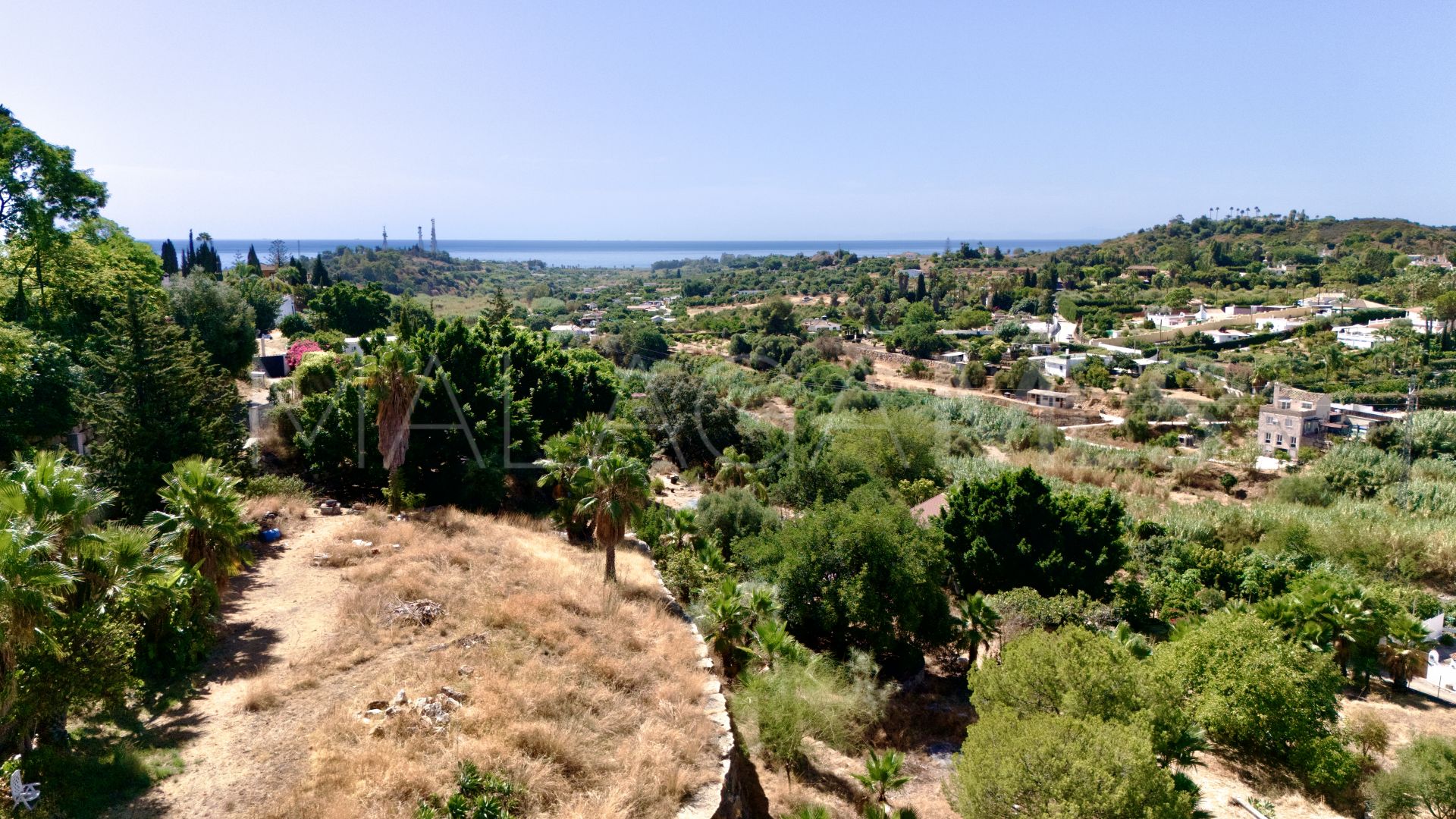 Finca for sale in Estepona
