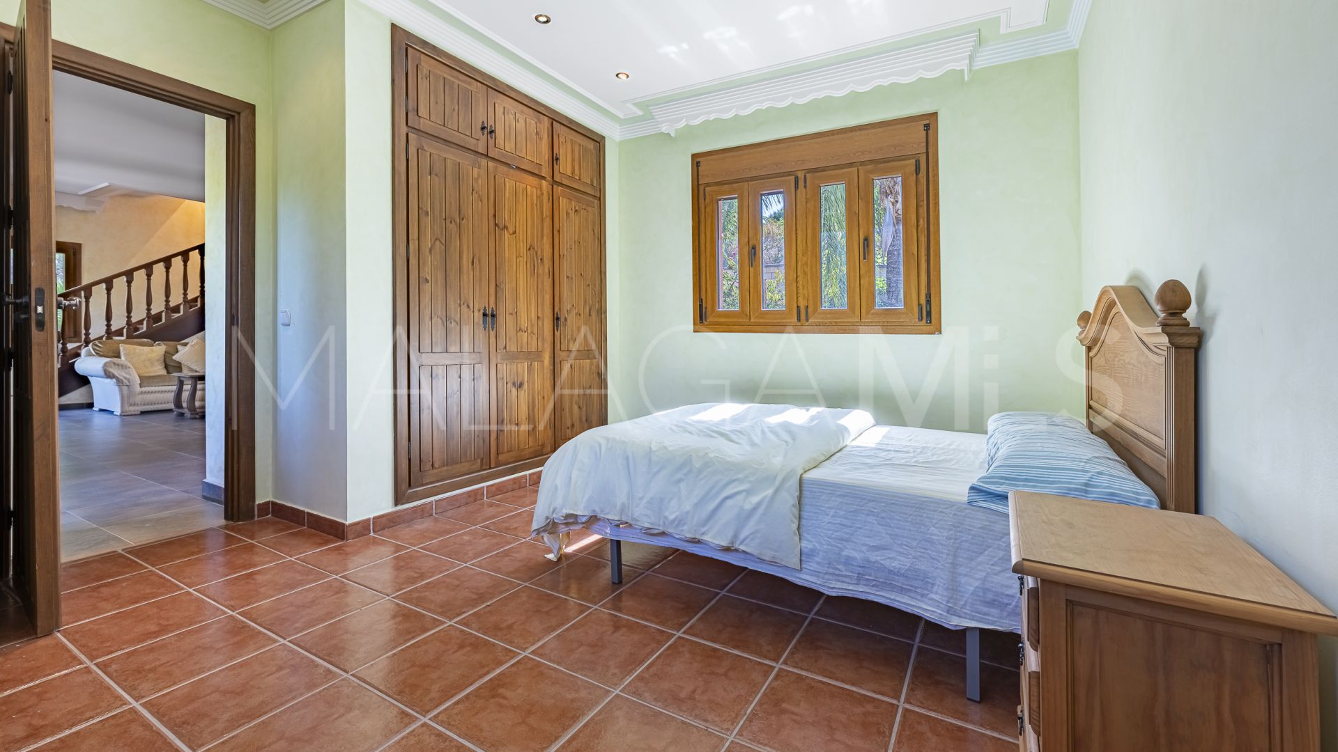 Finca for sale in Estepona