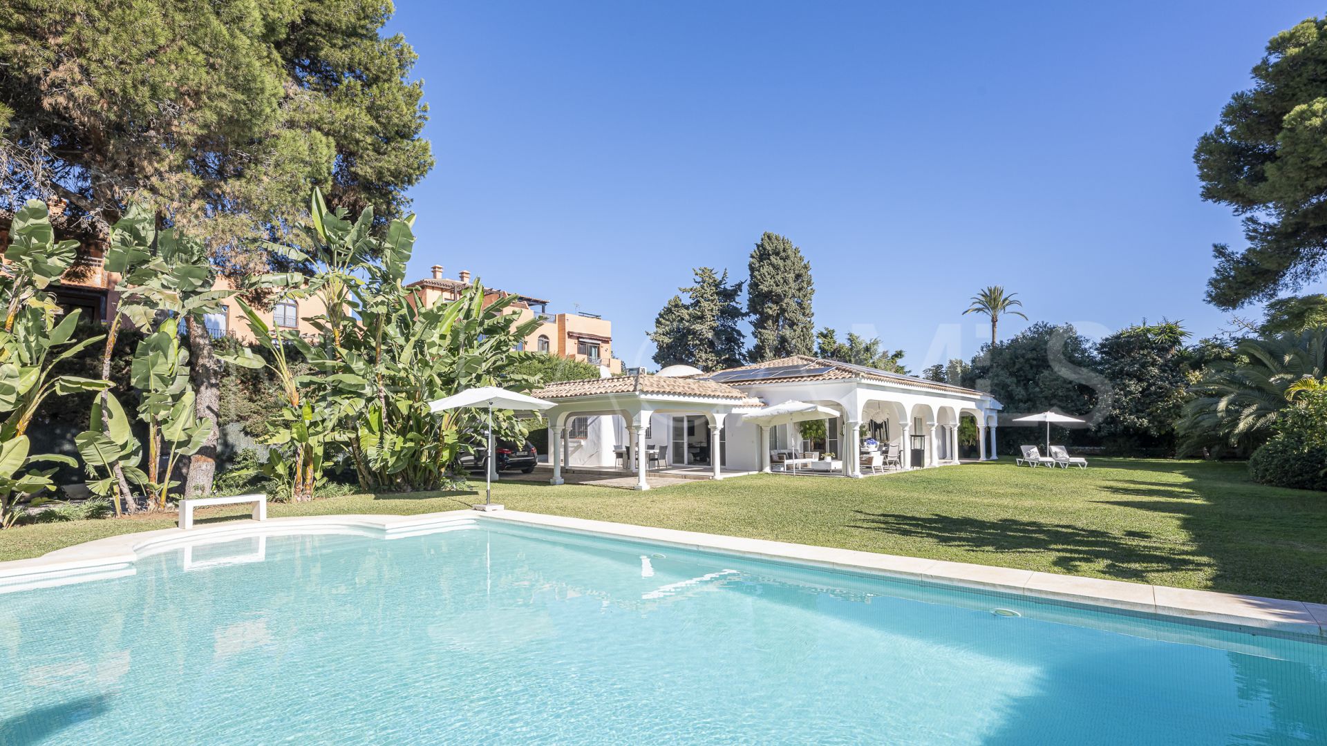 Villa for sale in Paraiso Barronal