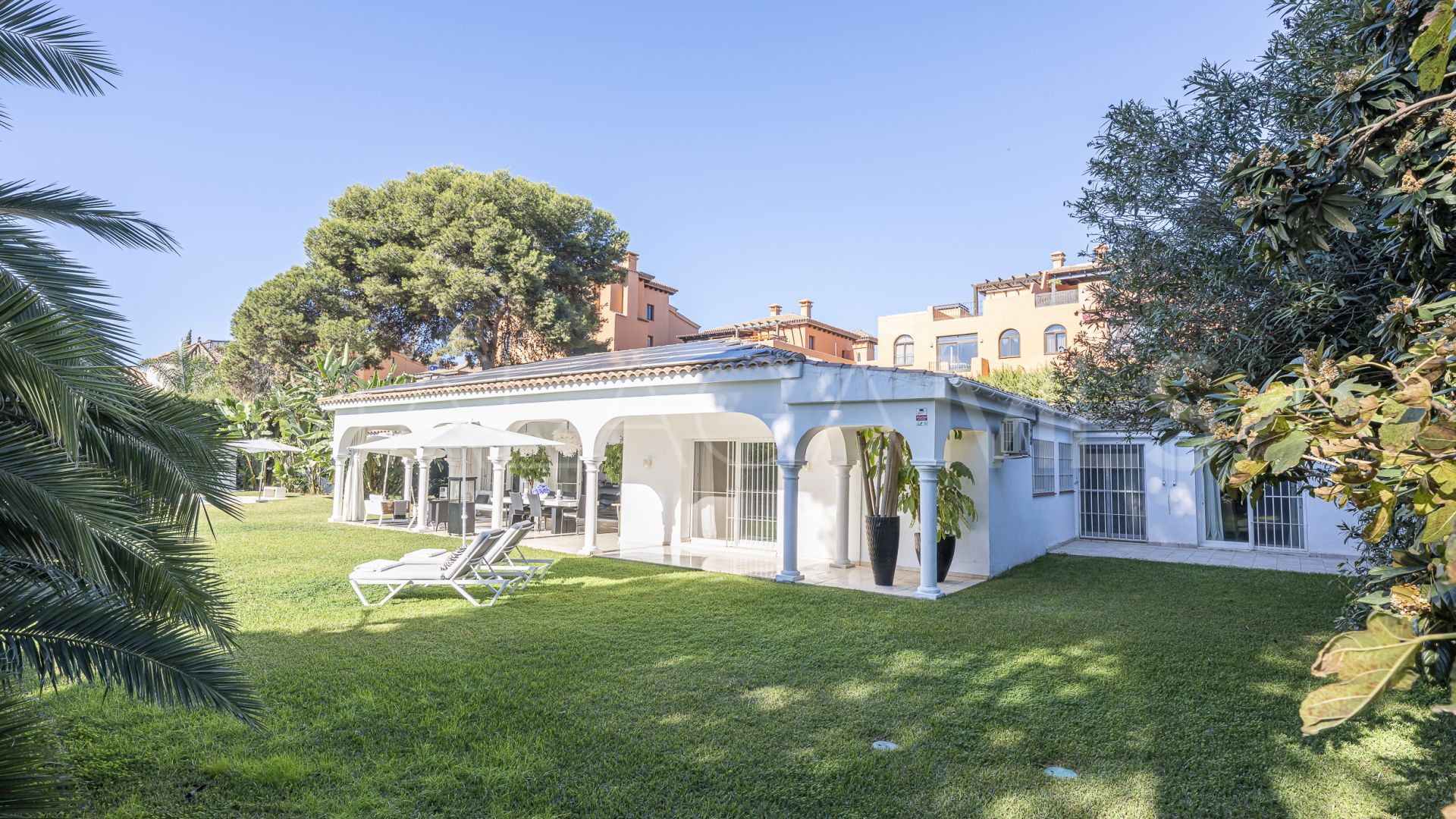 Villa for sale in Paraiso Barronal