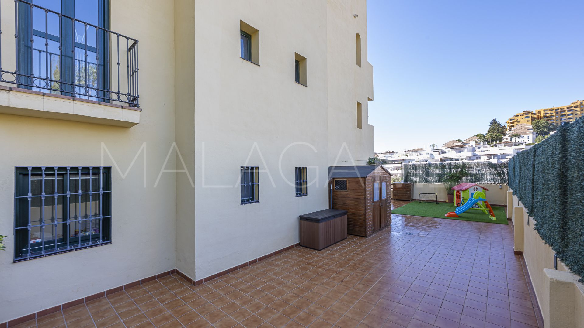 For sale ground floor apartment with 2 bedrooms in Las Joyas