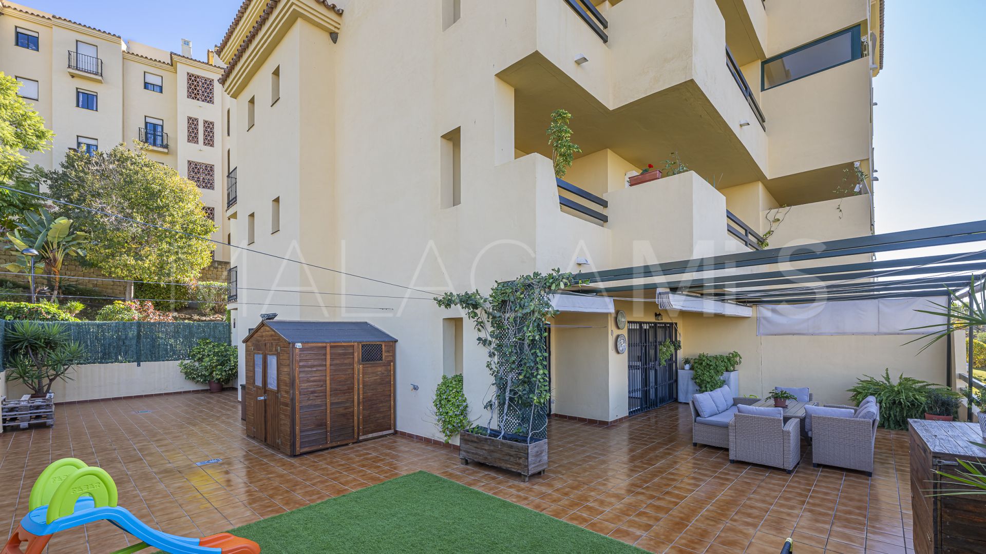 For sale ground floor apartment with 2 bedrooms in Las Joyas