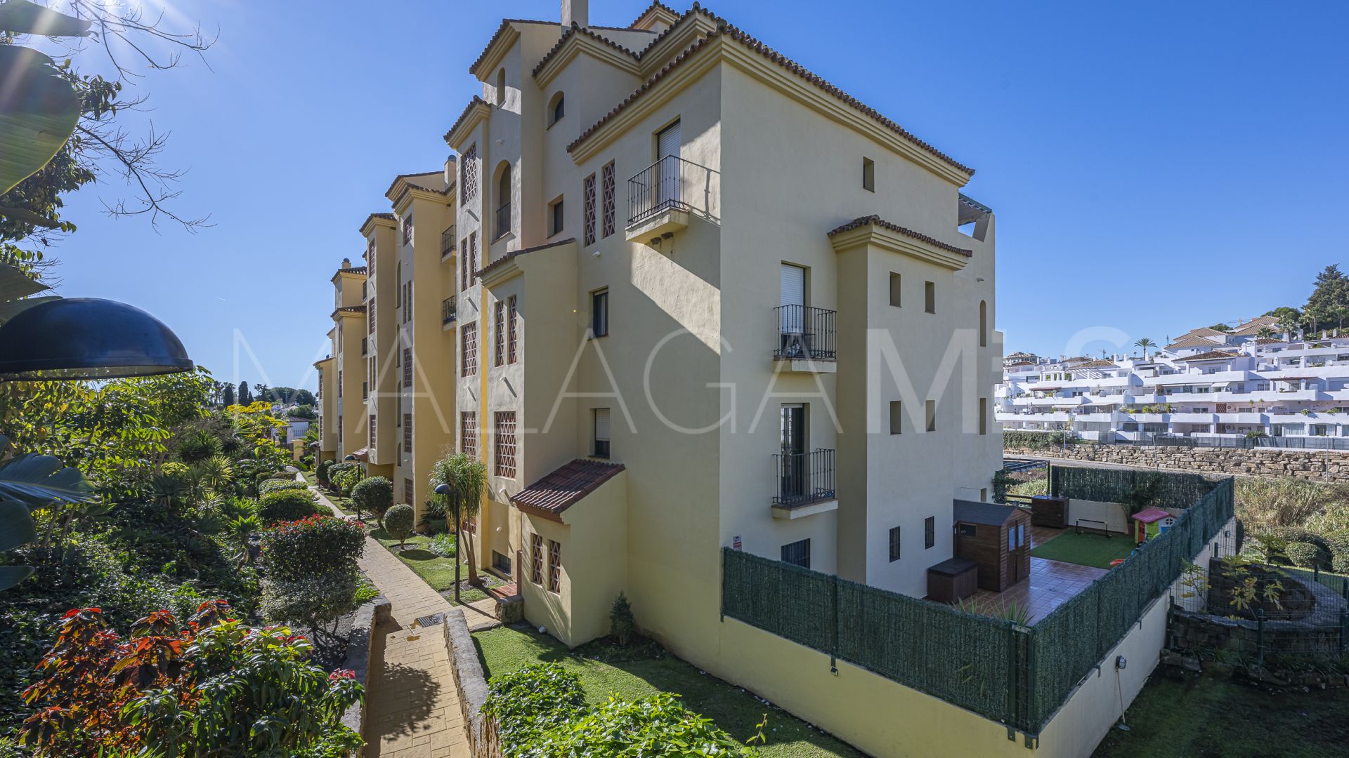 For sale ground floor apartment with 2 bedrooms in Las Joyas