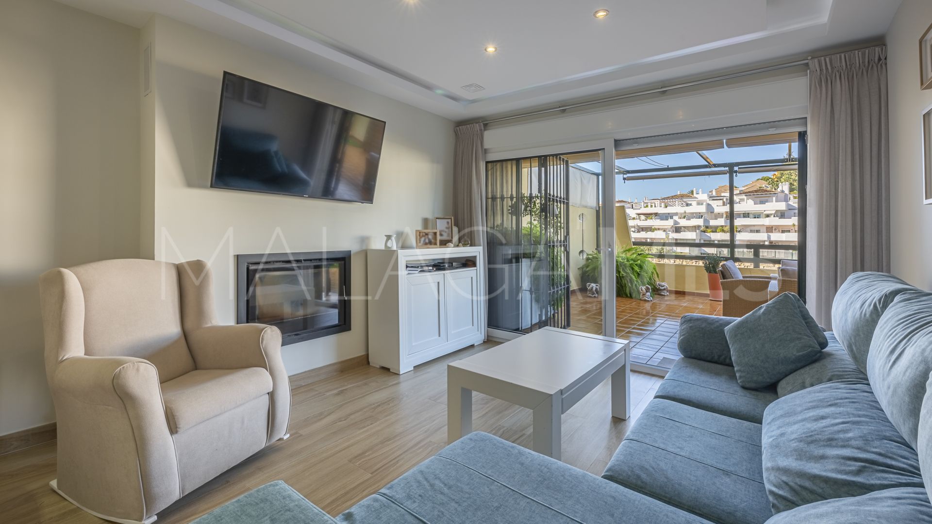 For sale ground floor apartment with 2 bedrooms in Las Joyas