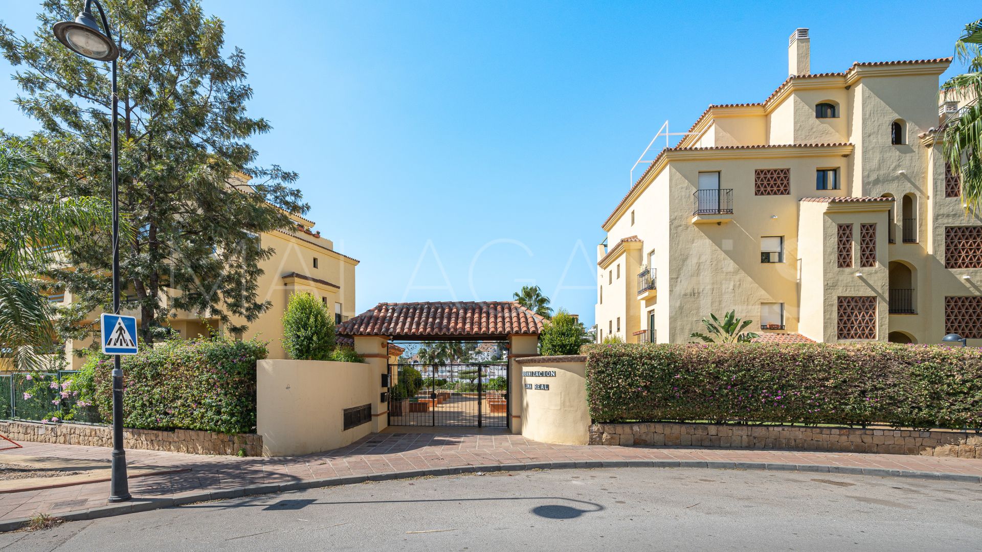 For sale ground floor apartment with 2 bedrooms in Las Joyas