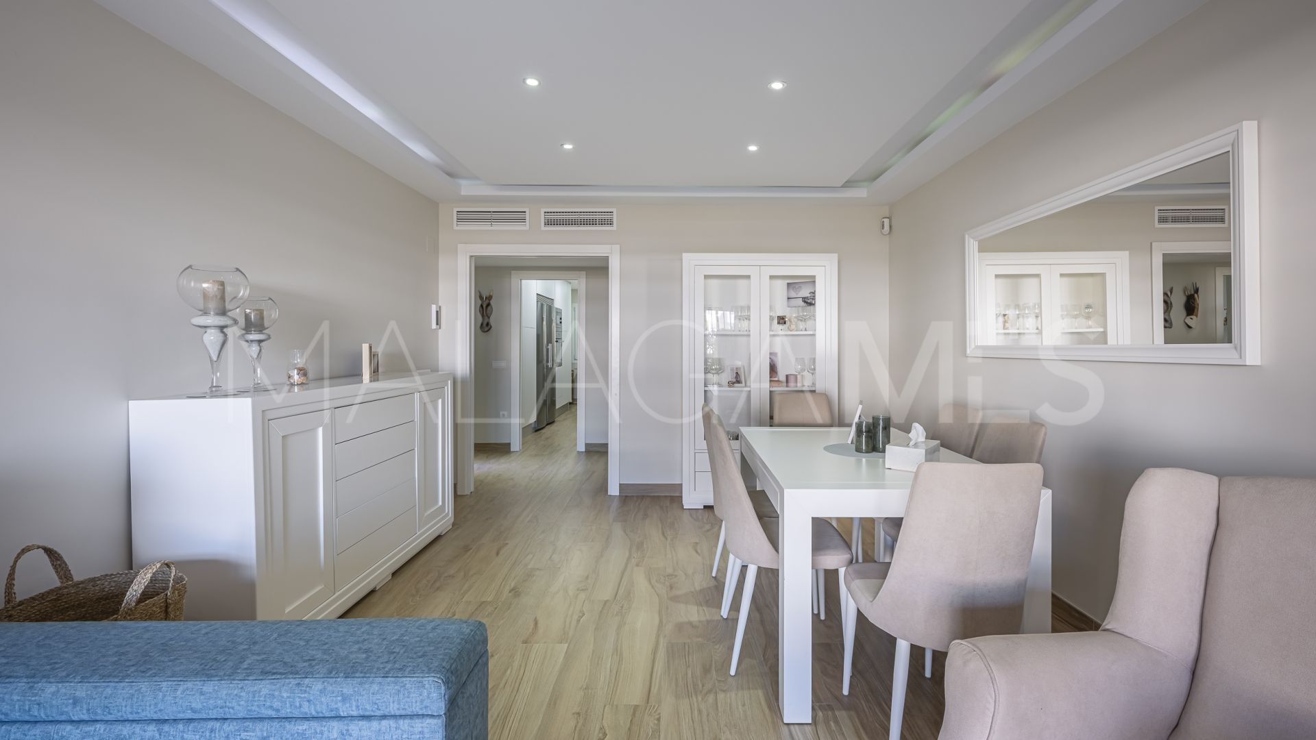 For sale ground floor apartment with 2 bedrooms in Las Joyas