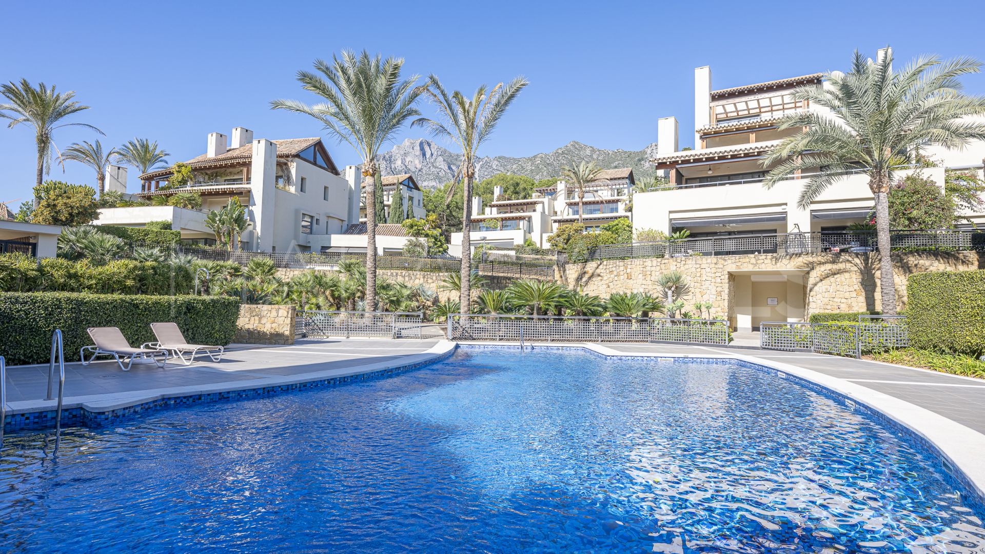 For sale apartment in Cascada de Camojan