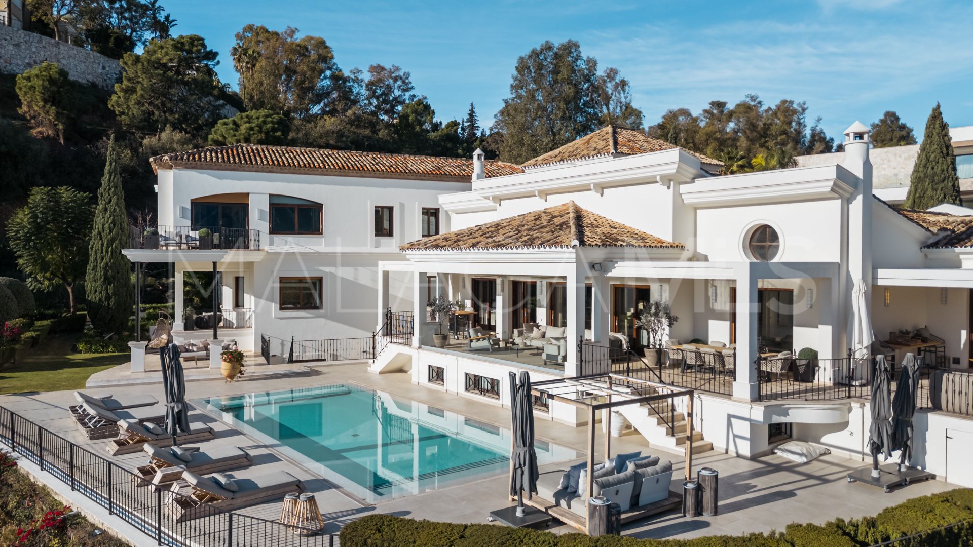 Se vende villa with 7 bedrooms in El Herrojo