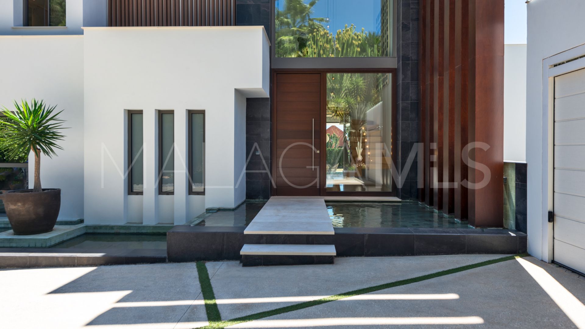 Villa for sale in Sierra Blanca