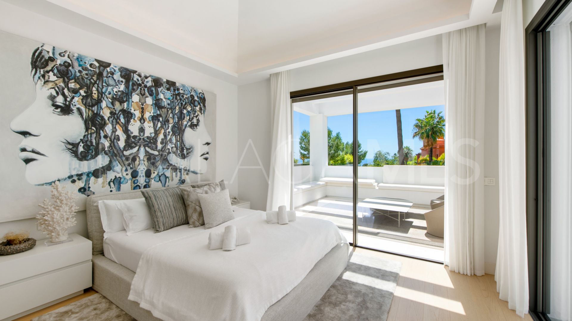 Villa for sale in Sierra Blanca