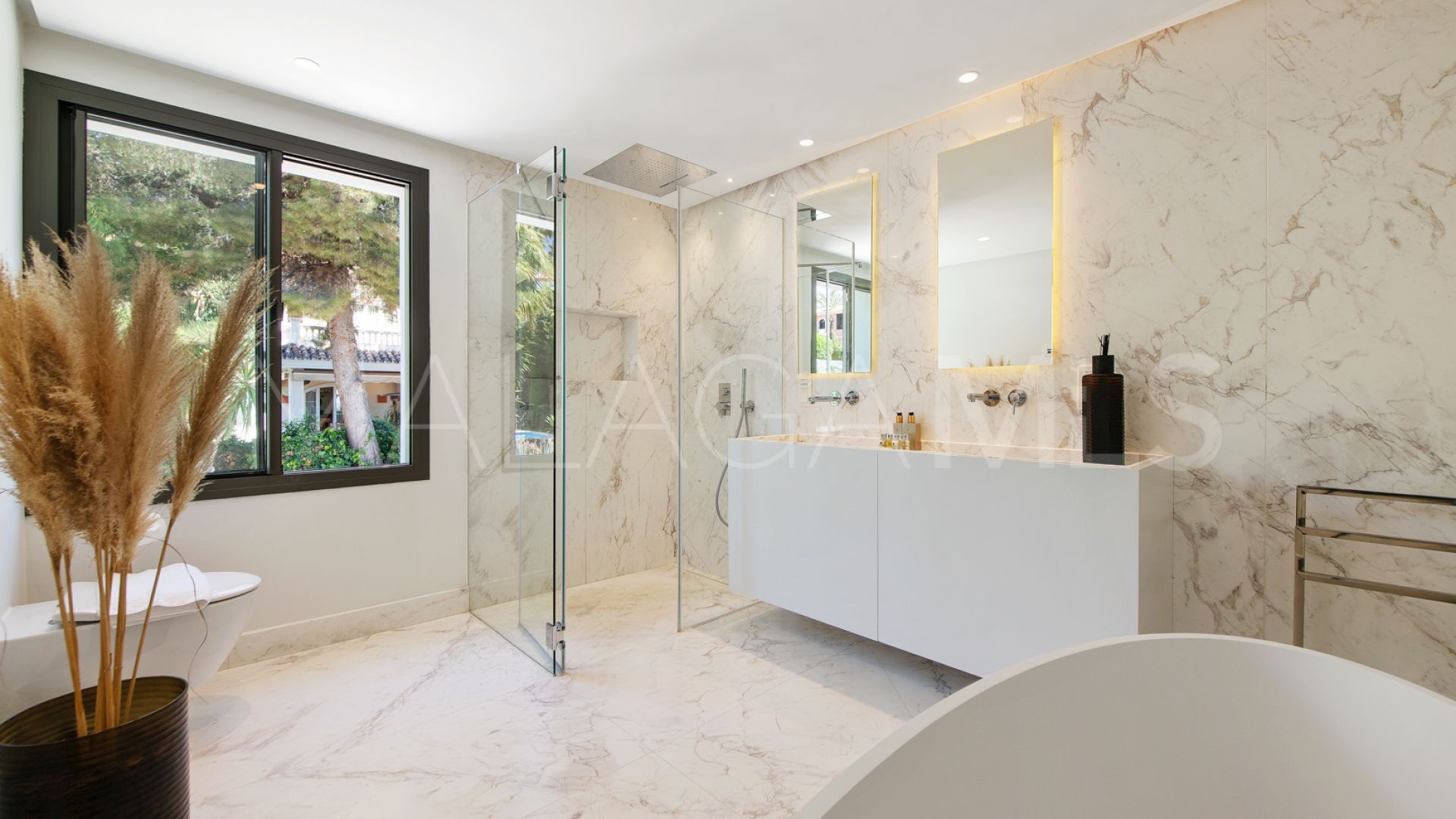 Villa for sale in Sierra Blanca