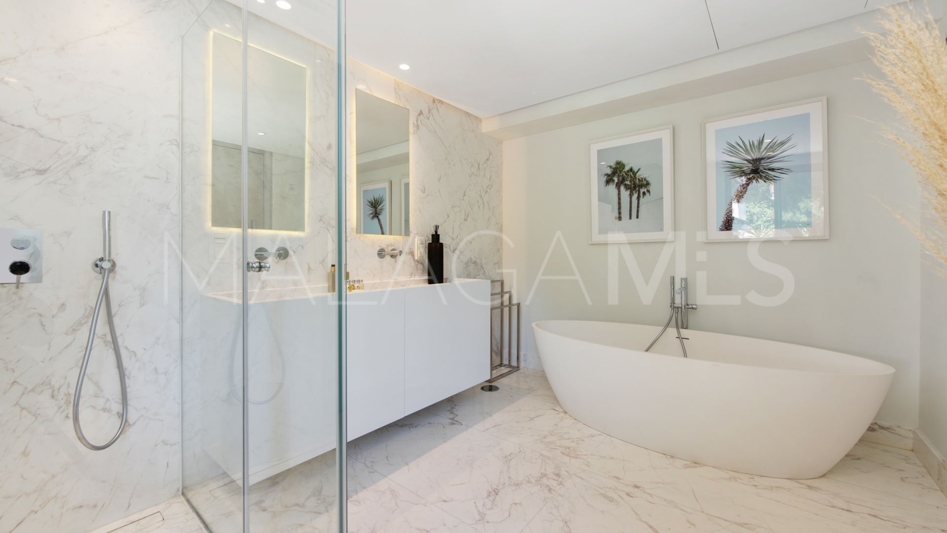 Villa for sale in Sierra Blanca