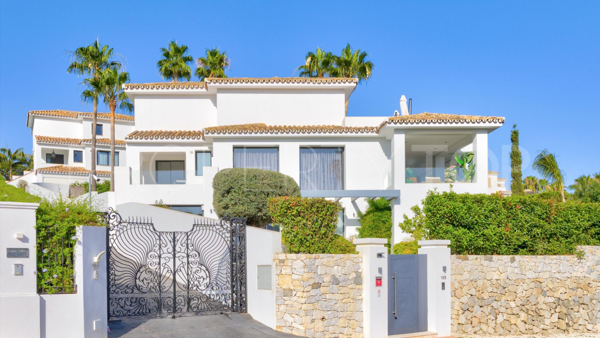 Villa en venta en Nueva Andalucia