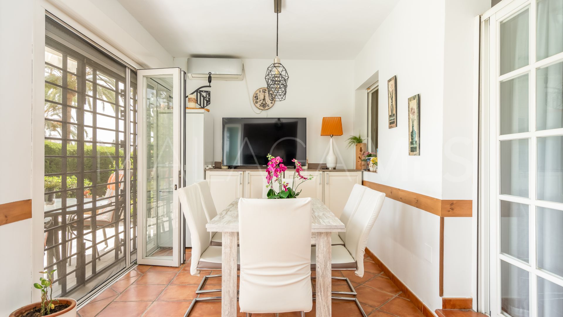Erdgeschosswohnung for sale in Nueva Andalucia