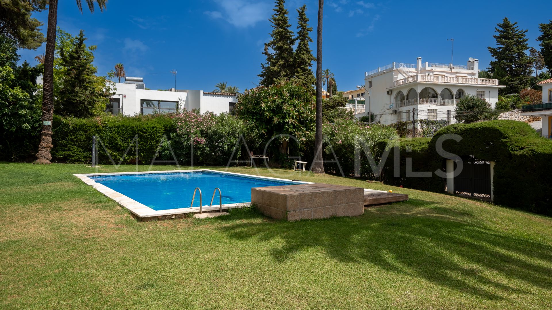 Erdgeschosswohnung for sale in Nueva Andalucia