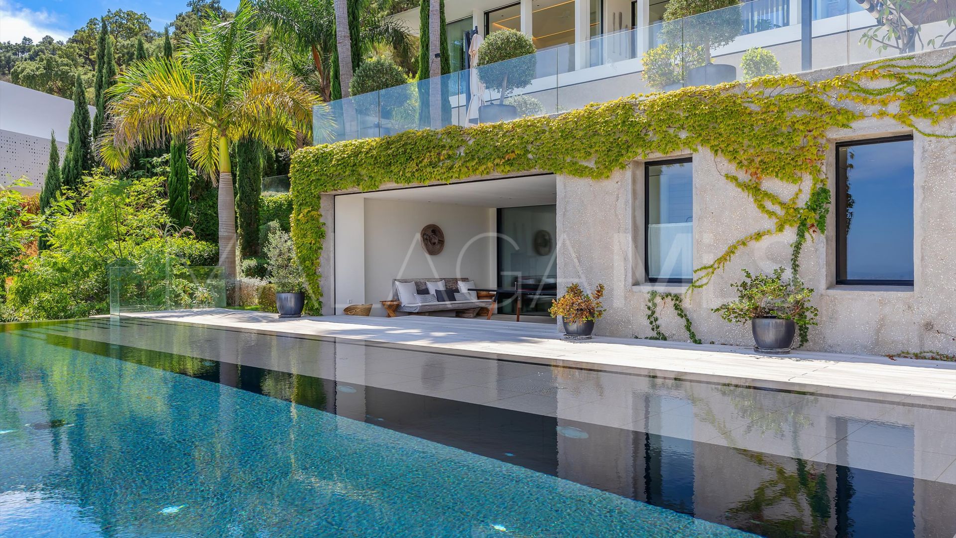 Villa for sale in La Mairena