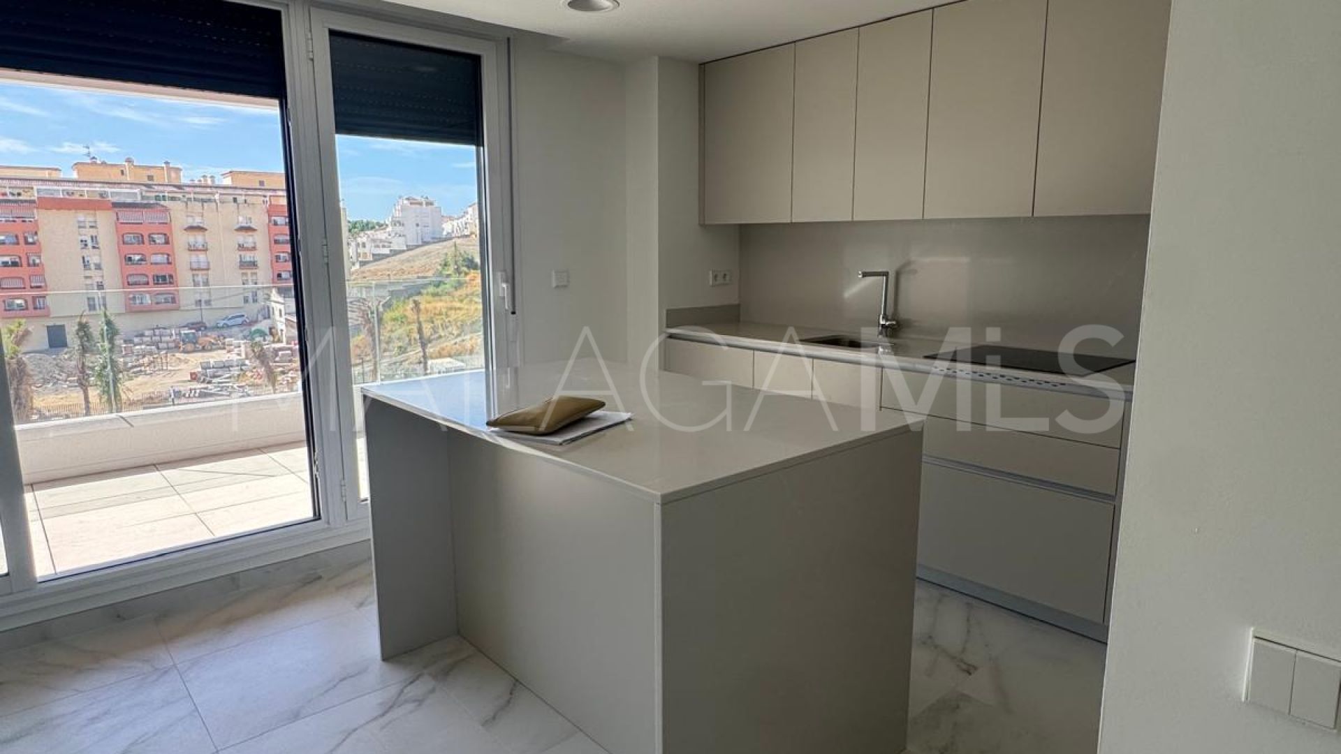 Apartment for sale in Estepona