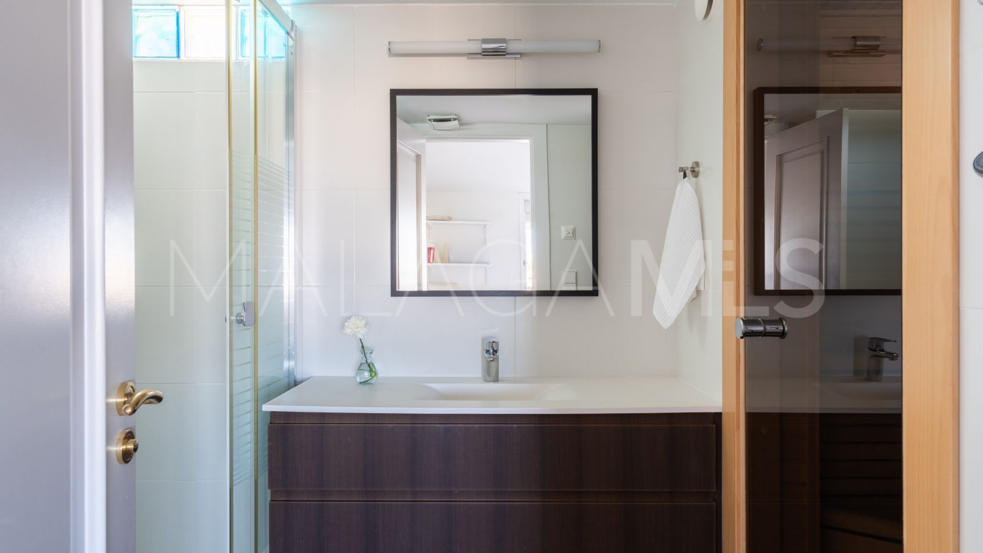 Duplex penthouse for sale in Puerto Marina