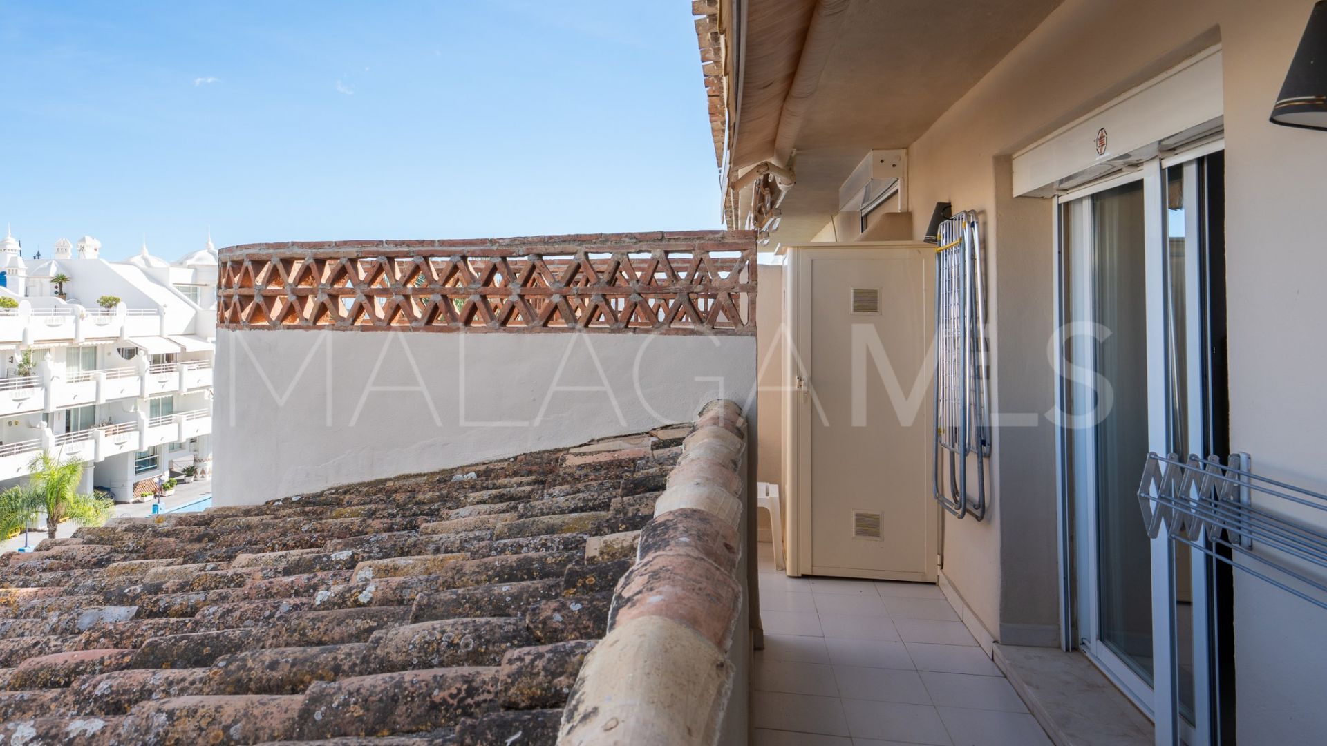 Duplex penthouse for sale in Puerto Marina