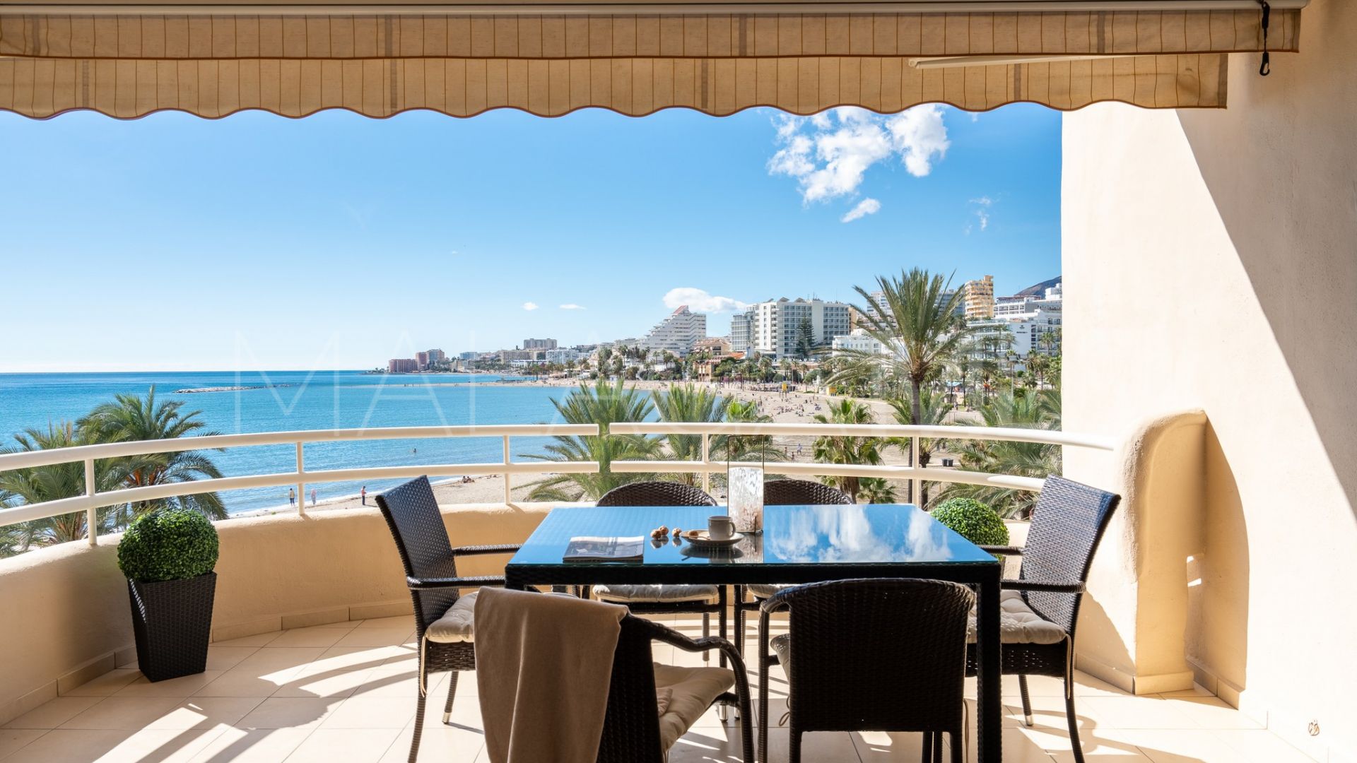 Duplex penthouse for sale in Puerto Marina