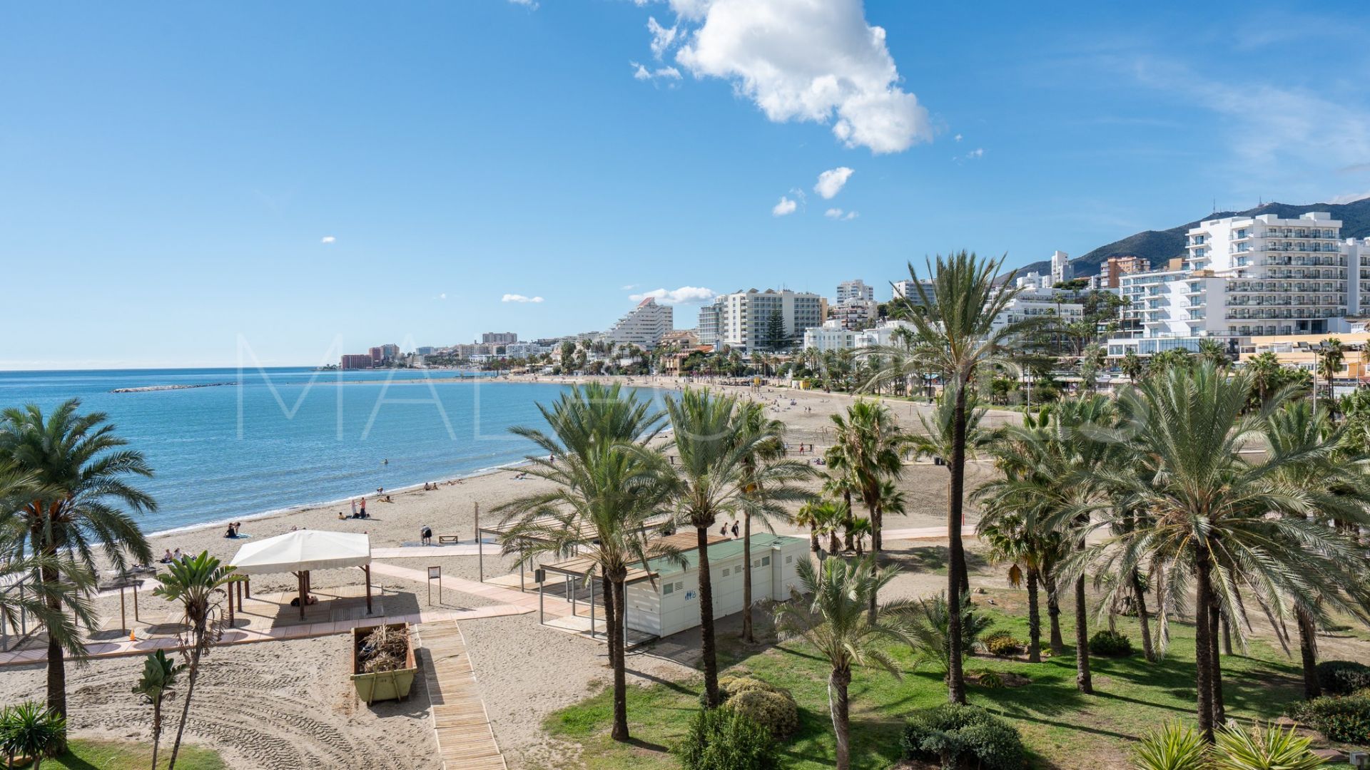 Duplex penthouse for sale in Puerto Marina