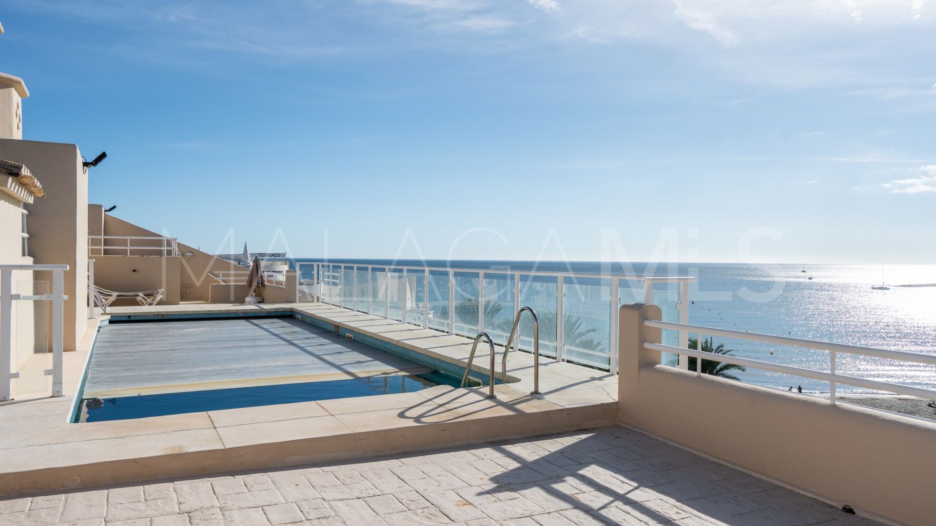 Duplex penthouse for sale in Puerto Marina