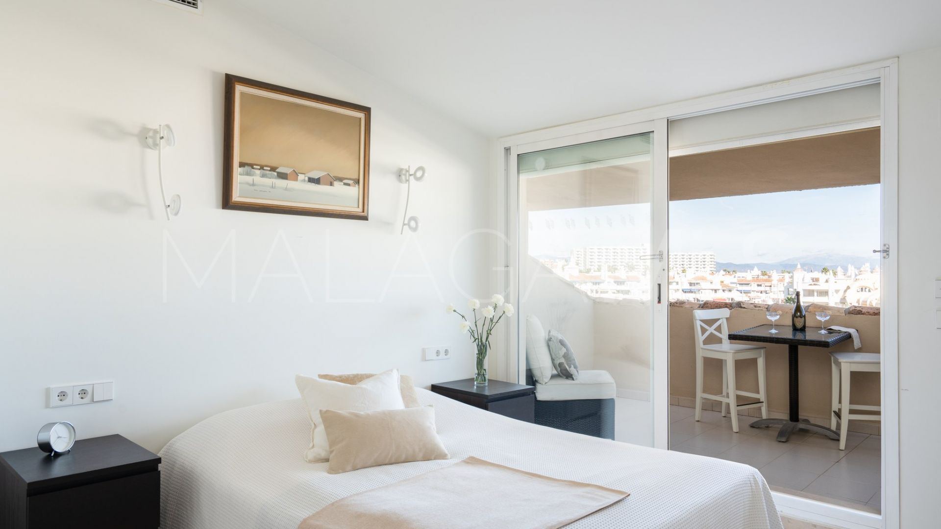 Duplex penthouse for sale in Puerto Marina