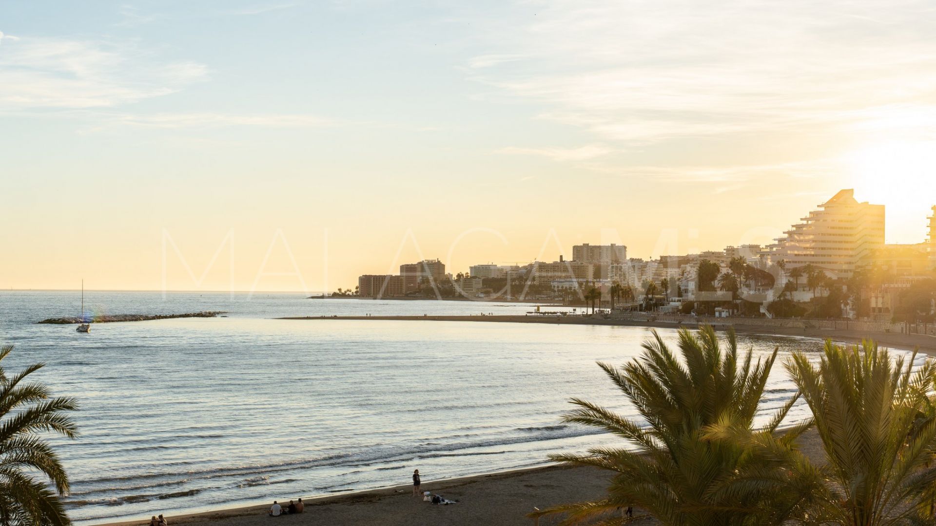 Duplex penthouse for sale in Puerto Marina