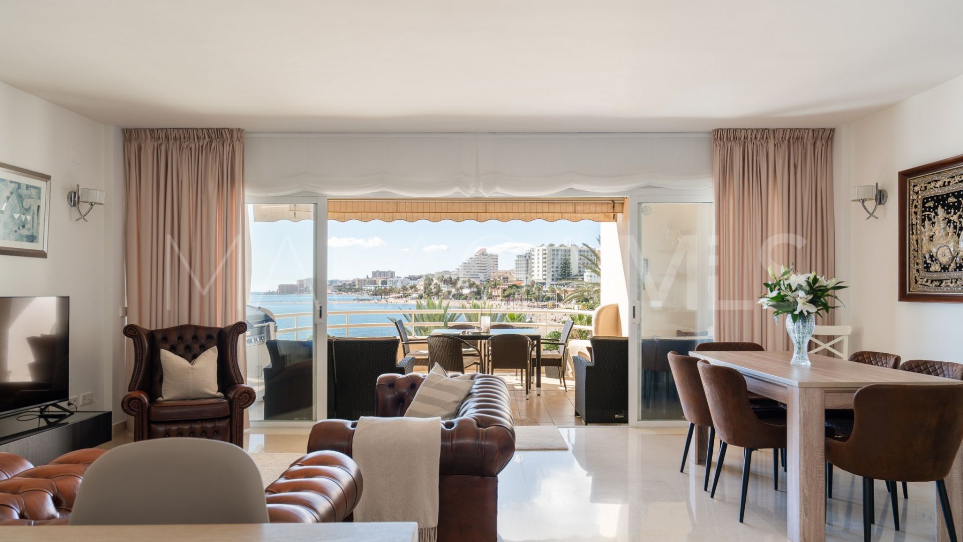 Duplex penthouse for sale in Puerto Marina