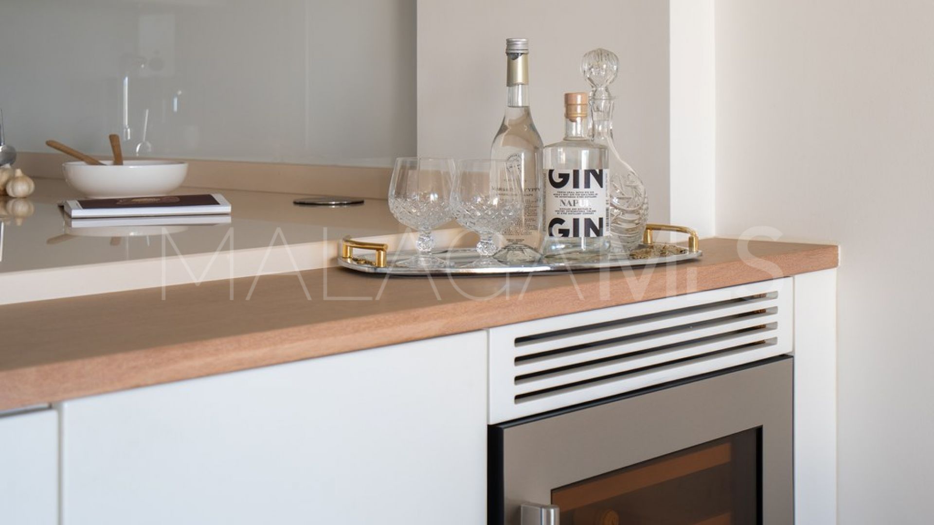 Duplex penthouse for sale in Puerto Marina