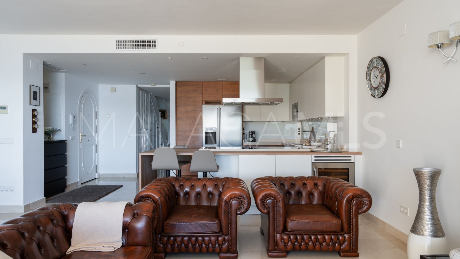 Duplex penthouse for sale in Puerto Marina