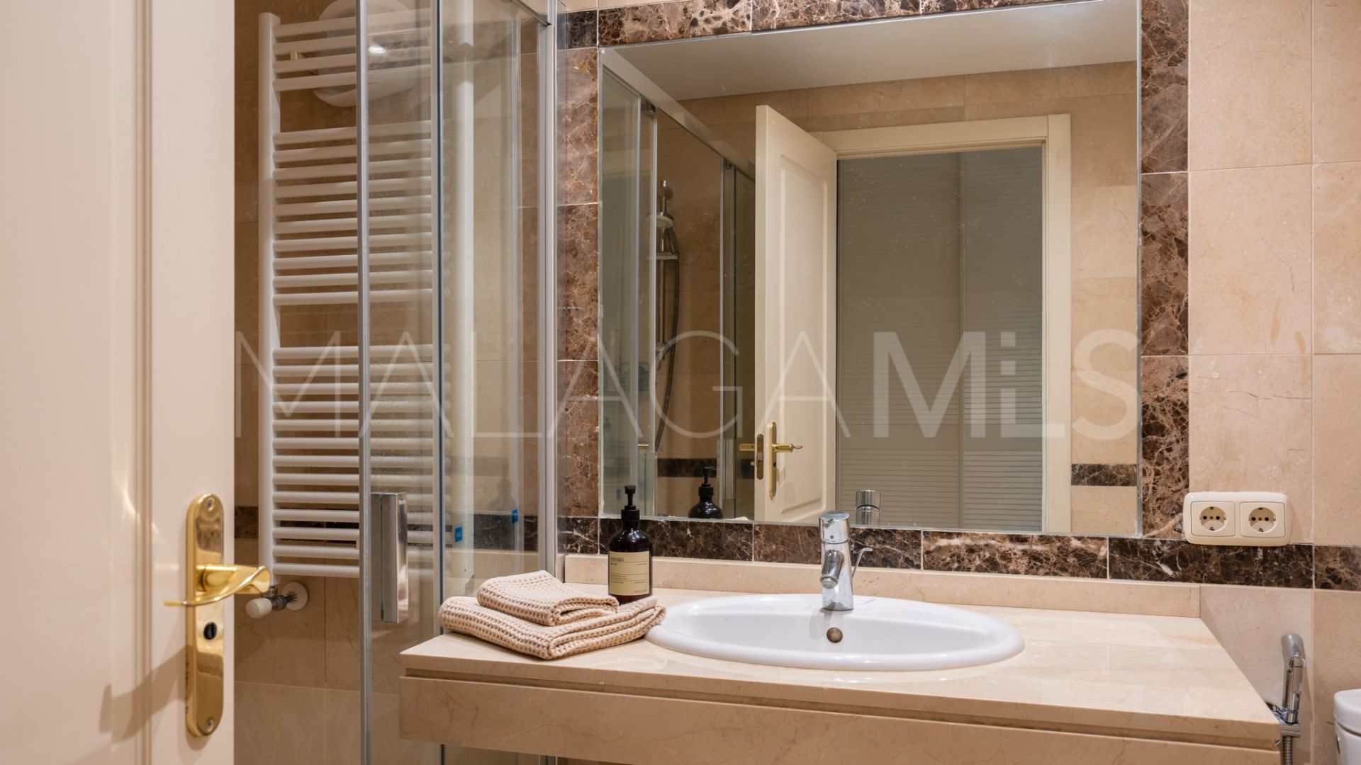 For sale Hacienda El palmeral apartment