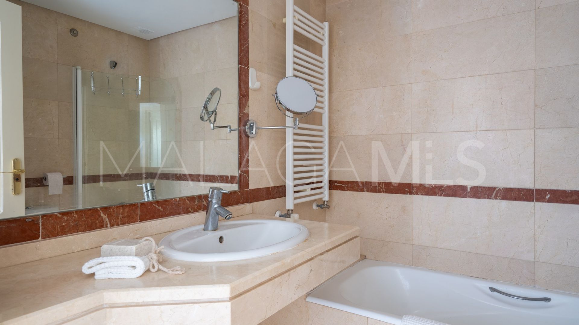 For sale Hacienda El palmeral apartment