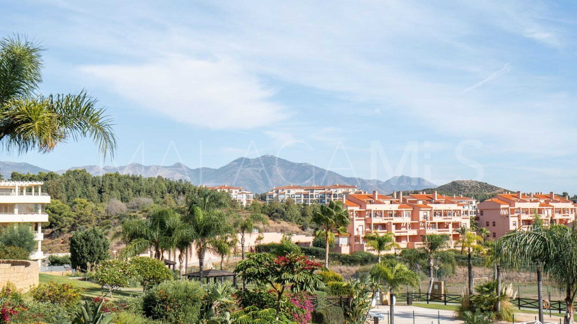 For sale 2 bedrooms apartment in Mijas Costa