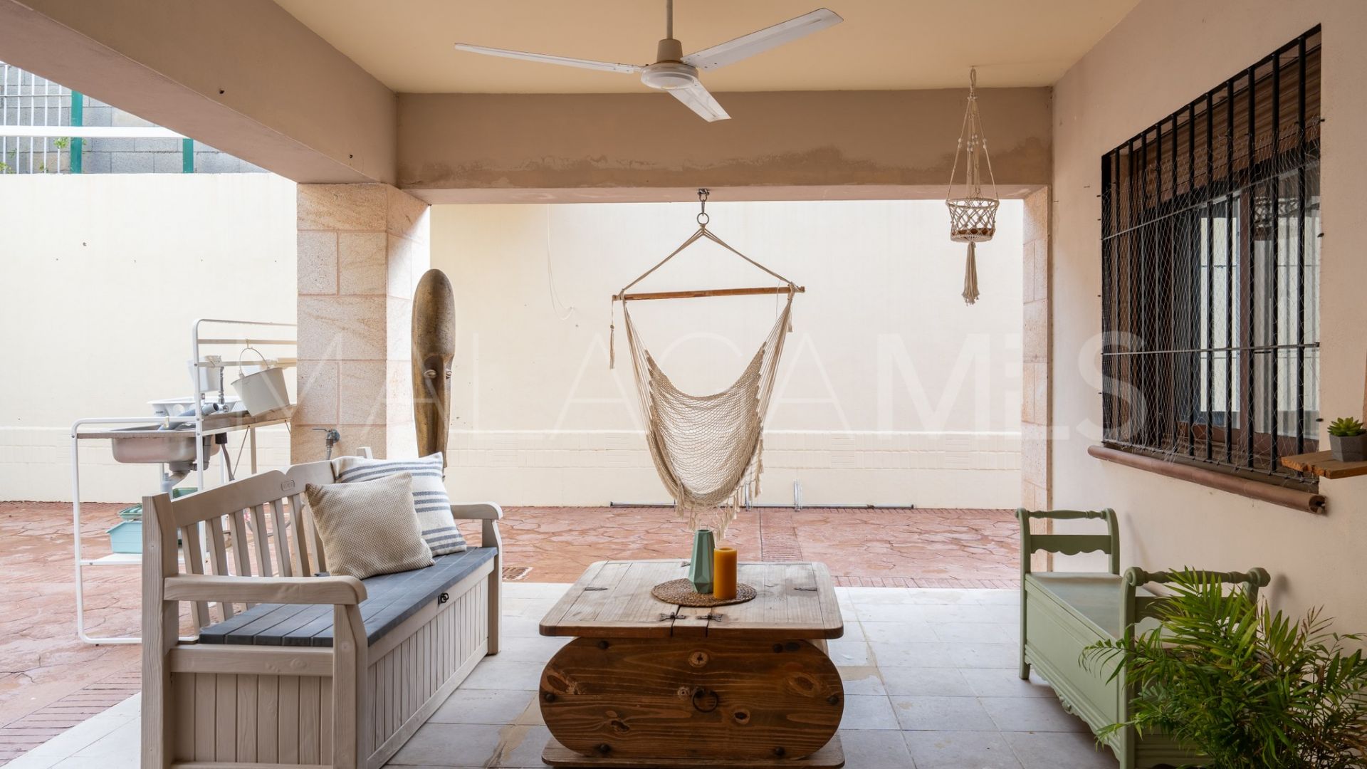 House for sale in Sierrezuela with 5 bedrooms