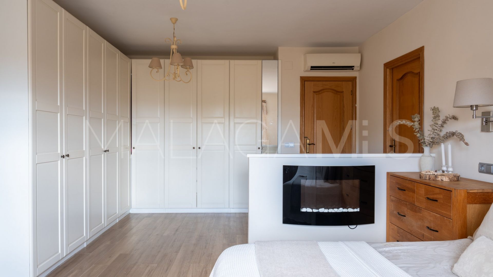 House for sale in Sierrezuela with 5 bedrooms